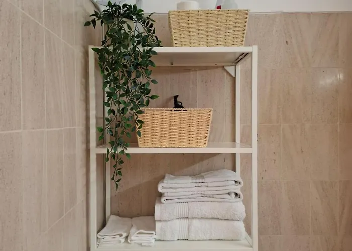 Title E Title - Oura Apartament