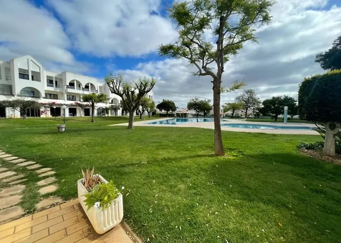 Apartment Title E Title - Oura *