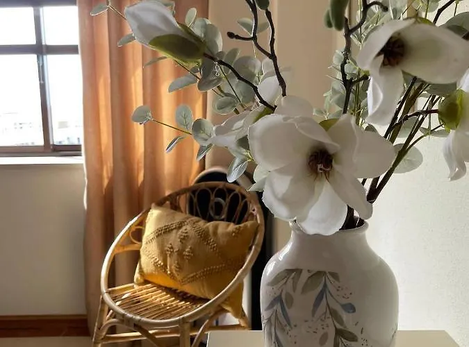 Title E Title - Oura Apartment *