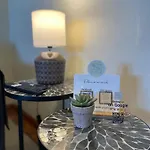 Title E Title - Oura Apartment *